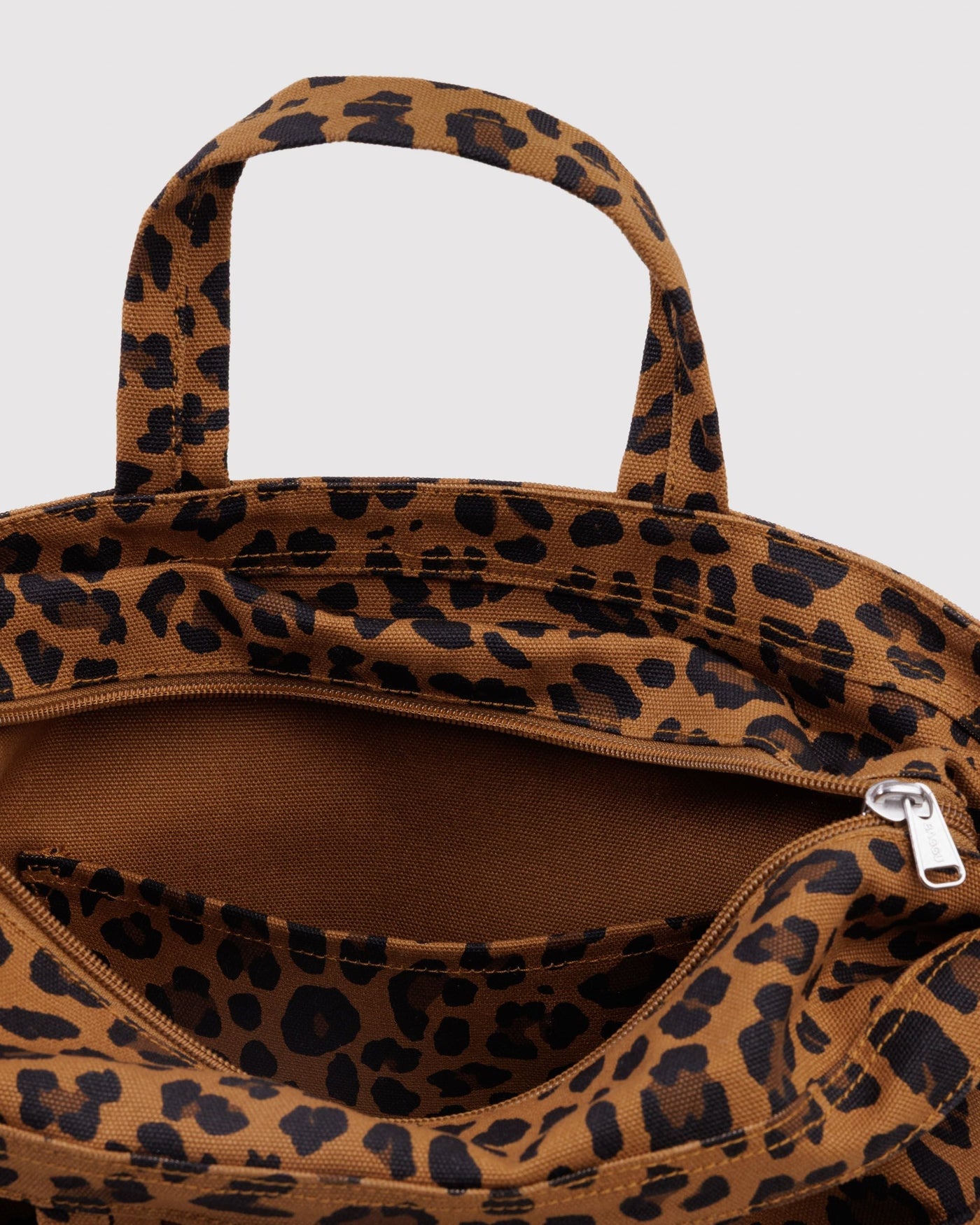 Horizontal Zip Duck Bag - Leopard - City Carry